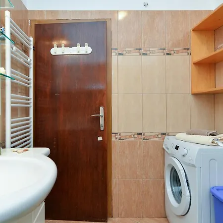 1737 Villa *