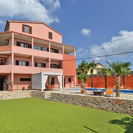 1737 Villa Cabrunici